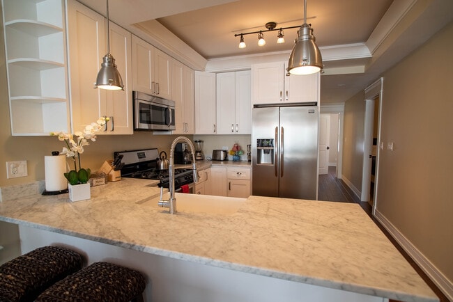 3538 N Hamilton Ave unit 1, Chicago, IL 60618 - photo 3