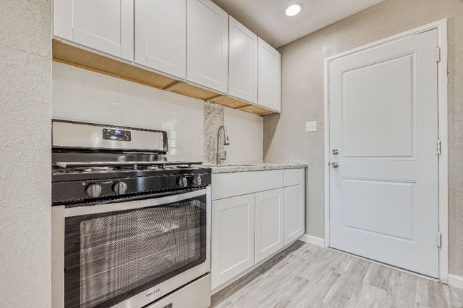 8709 Lawson St unit 4, El Paso, TX 79904 - photo 7