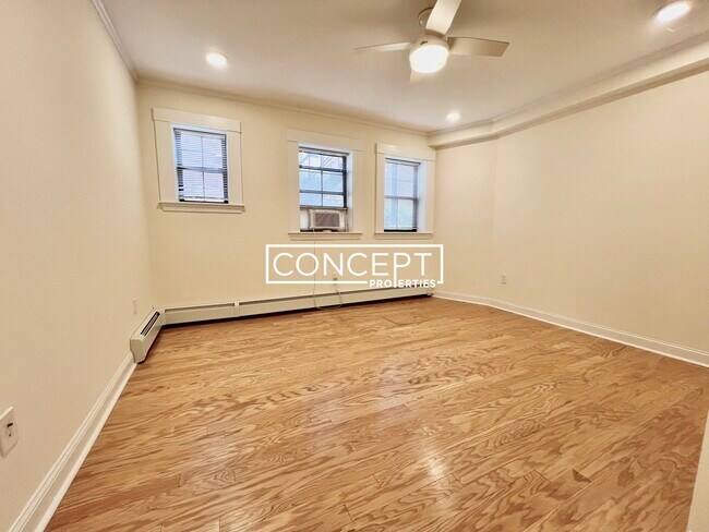 219 Commonwealth Ave unit 5, Chestnut Hill, MA 02467 - photo 6