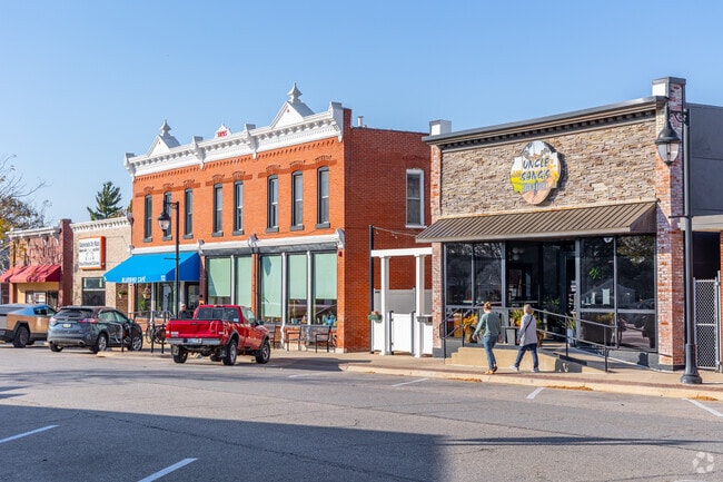 Uncle Sang’s serves sushi and Asian cuisine for locals.