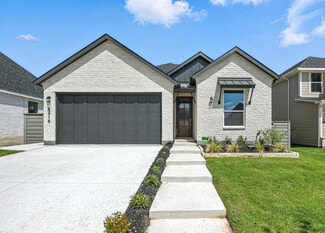 8416 Peach St, Justin, TX 76247