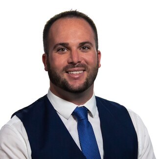 Dustin Singer