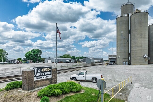 Anderson's Oakville Grain provides many jobs for the Oakville community.