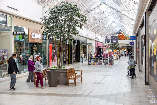 The Coral Ridge Mall is a regional draw and is located in the heart of Coralville.