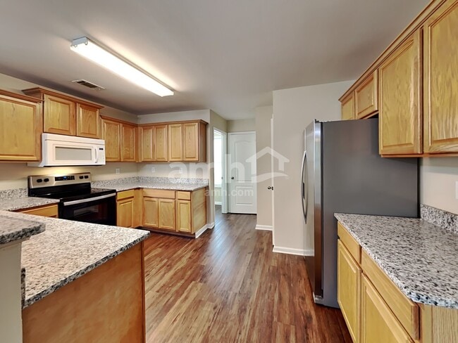 6433 Grand Hickory Dr, Braselton, GA 30517 - photo 4