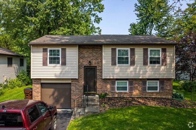 Sunbury Woods is a big community filled with families of all shapes and sizes.