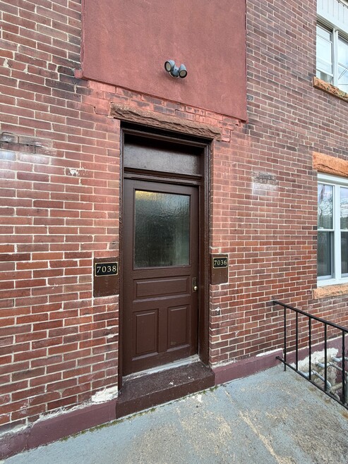 7040 Monticello St unit 2, Pittsburgh, PA 15208 - photo 1