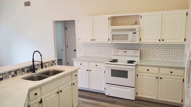 Kitchen 2
