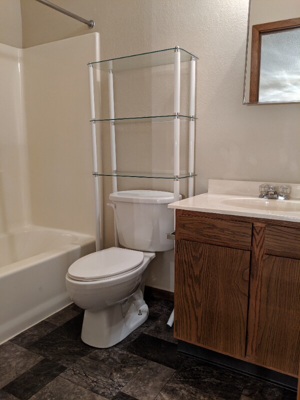 138 N Agency St unit 3, Eagle Lake, MN 56024 - photo 5