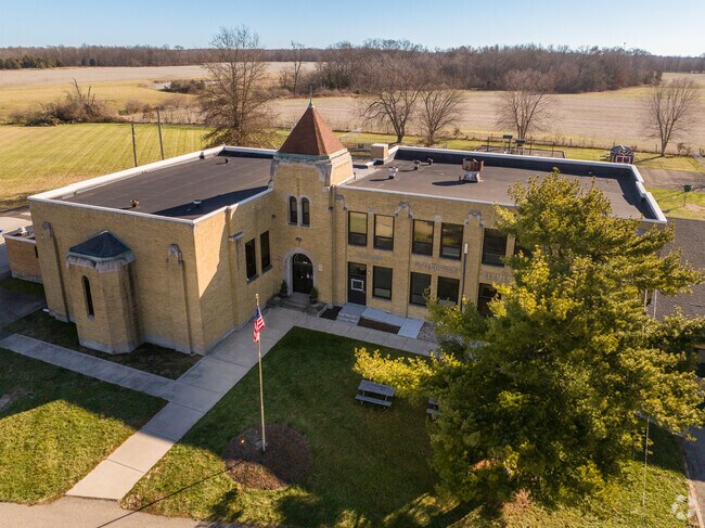 Harlan-Butlerville Elementary School
Public Elementary School
Harlan Township Blanchester, Ohio