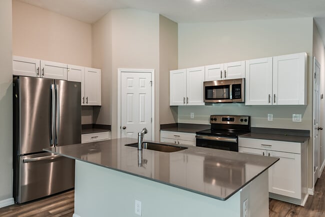 6052 Navona Way, Winter Haven, FL 33884 - photo 2