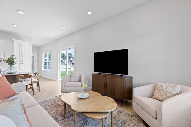 1113 Kinsey Dr-6.jpg