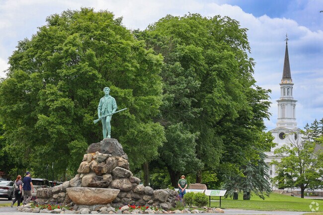The picturesque Minuteman statue over looks the vistors and residents of Prospect Hill.