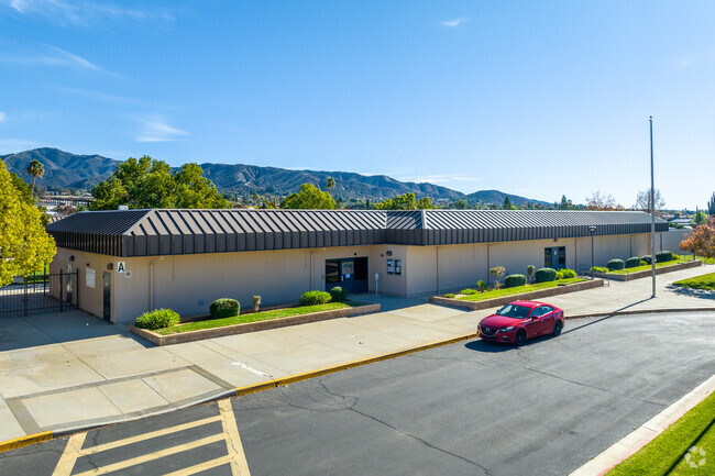 Ridgeview Elementary School, a gateway to imagination, learning, and endless possibilities.