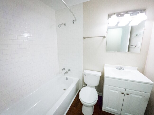 The Whitaker, Indianapolis, IN 46202 - photo 4