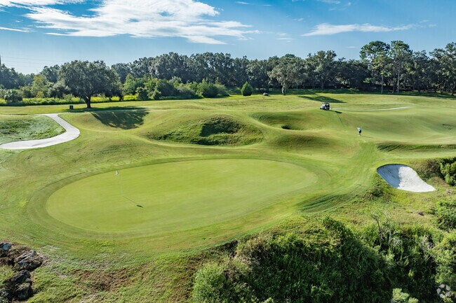 The Quarry course at Black Diamond is a beautiful Tom Fazio design that will challenge you.