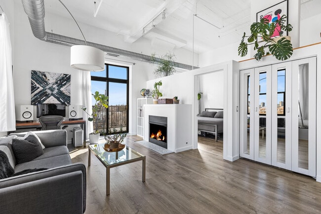 University Village Lofts unit 709S, Chicago, IL 60608 - photo 4