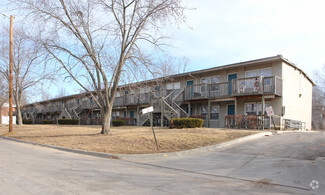 2522-2530 Redbud Ln, Lawrence, KS 66046