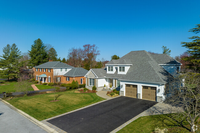 Fairfax, DE is filled with well-groomed landscaping.