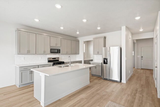 3513 N Browning St, Eagle Mountain, UT 84005 - photo 2