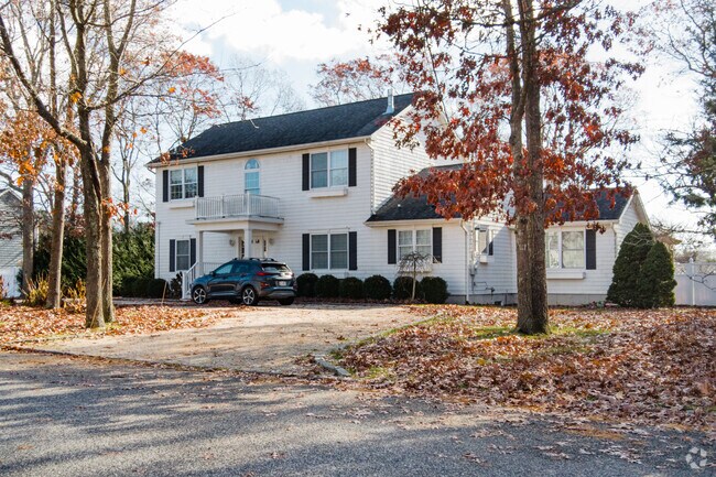 Large colonial are also common in Hampton Bays.