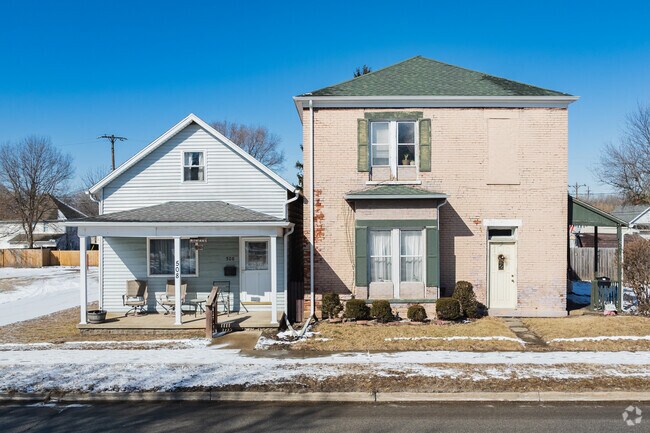 Workers' cottages, bungalows and ranches are the most popular styles of houses in Wabash.