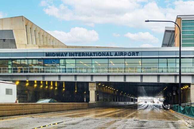 Residents of Hickory Hills can hear planes arriving and departing Midway Airport.