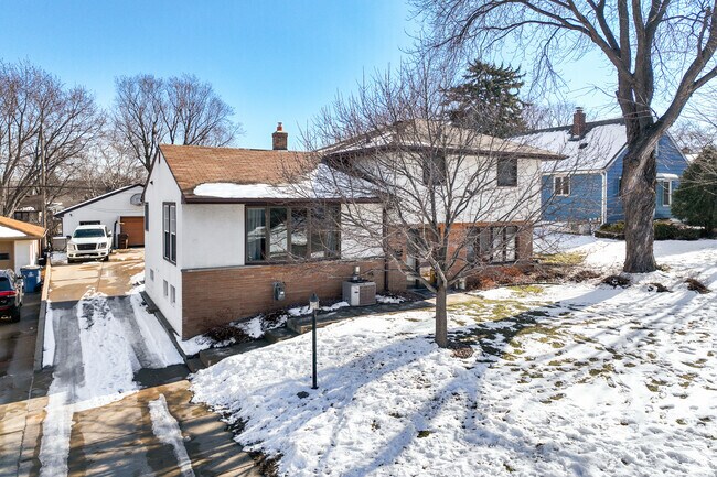 Split level homes are within the South Saint Paul housing markets.