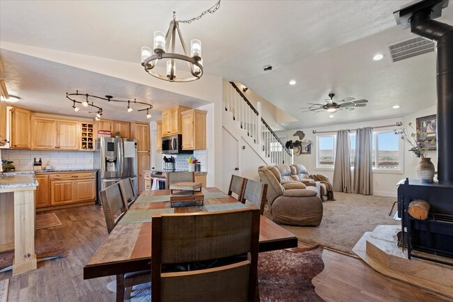 15916 Hill Top Cir, Wilder, ID 83676 - photo 3