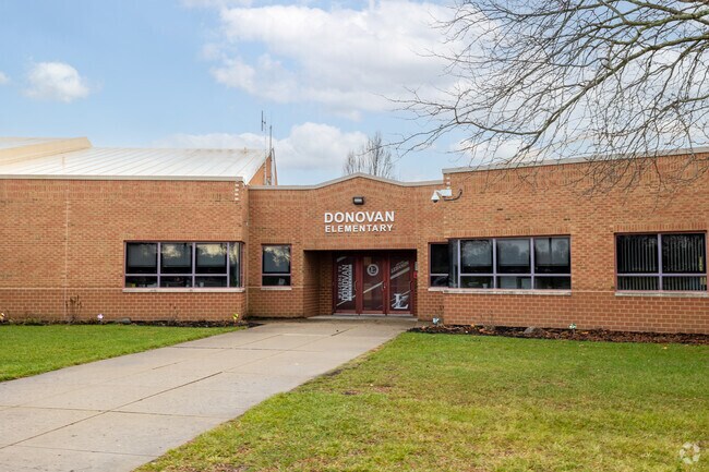 Donovan Elementary School
in Lebanon aims to create community pride.