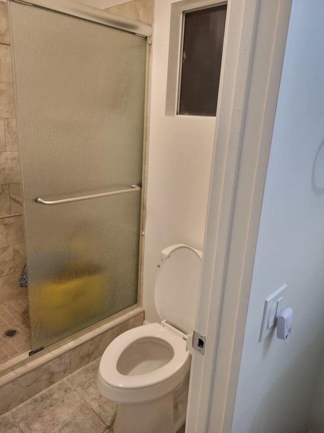 17446 Ludlow St, Granada Hills, CA 91344 - photo 4