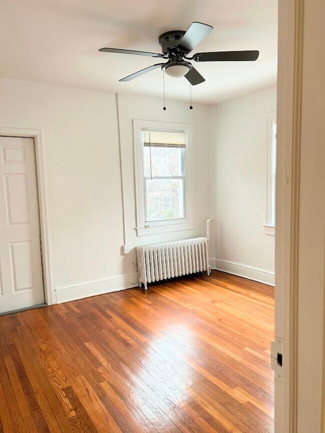 501 Peabody St NW unit 2, Washington, DC 20011 - photo 3