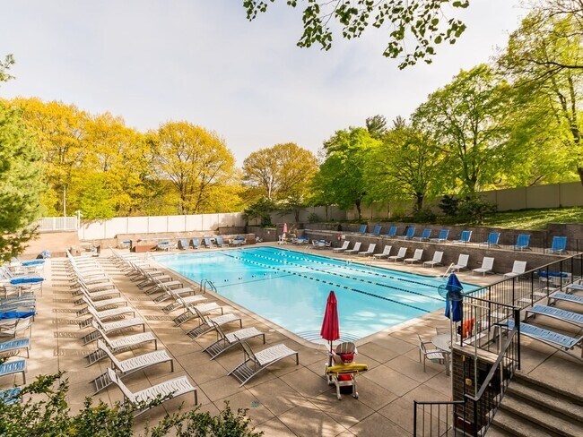 The Brook House unit 812, Brookline, MA 02445 - photo 6