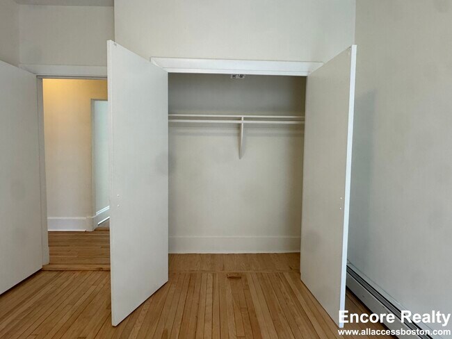 1539 Beacon St unit 18, Brookline, MA 02446 - photo 6
