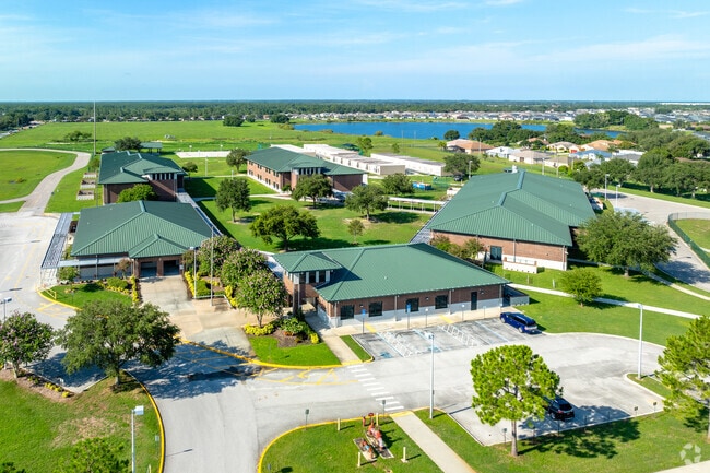 Chain of Lakes Elementary School currently holds a B rating according to niche.com.