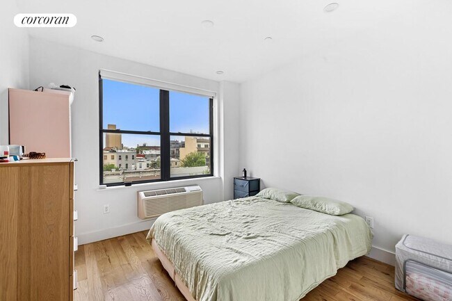 27 Kossuth Place, Brooklyn, NY 11221 - photo 5