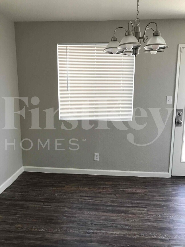 5904 Jerry Dr, Las Vegas, NV 89108 - photo 2