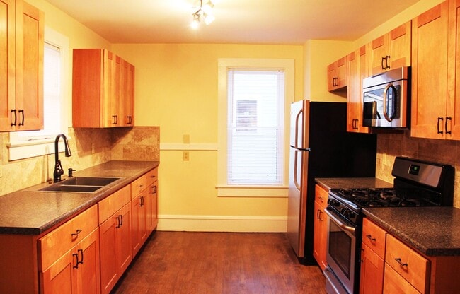 23 West Ln unit . A - Available N, Winooski, VT 05404 - photo 2