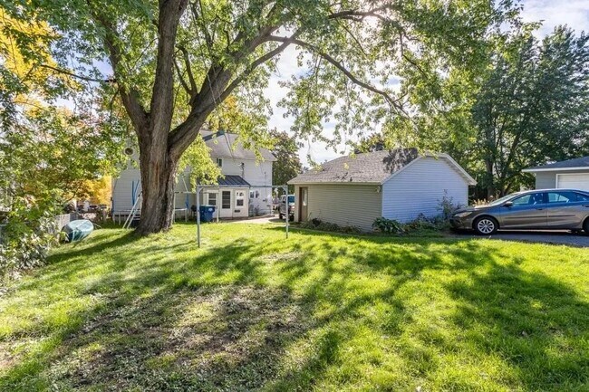 Parking for unit behind Garage