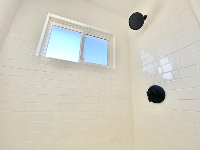 917 N Hudson Ave unit 7, Los Angeles, CA 90038 - photo 5