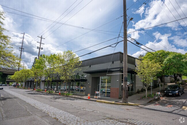 International School of Portland 01