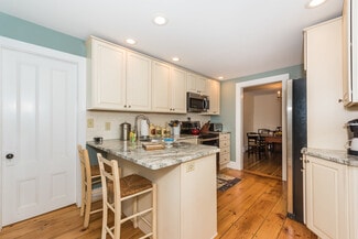 69 Dennett St, Portsmouth, NH 03801