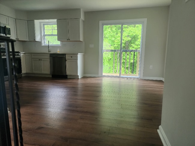 1716 Bradmoore Dr, District Heights, MD 20747 - photo 6