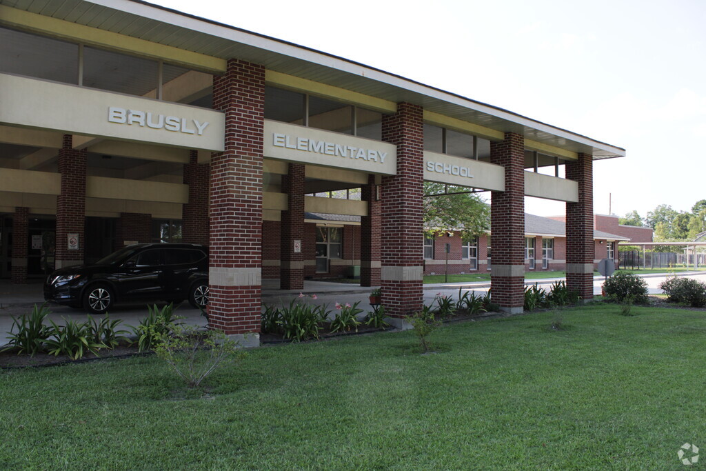 Brusly Elementary School located in the West Baton Rouge Parish neighborhood.