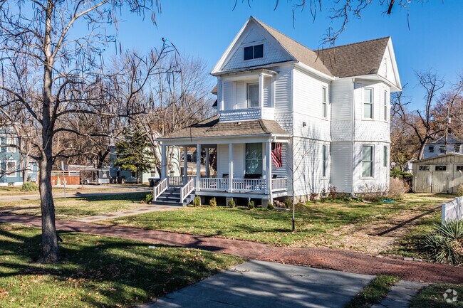 There are several historic home type to choose from in the heart of Topeka.