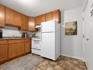 180 Blueberry Ln, Laconia, NH 03246