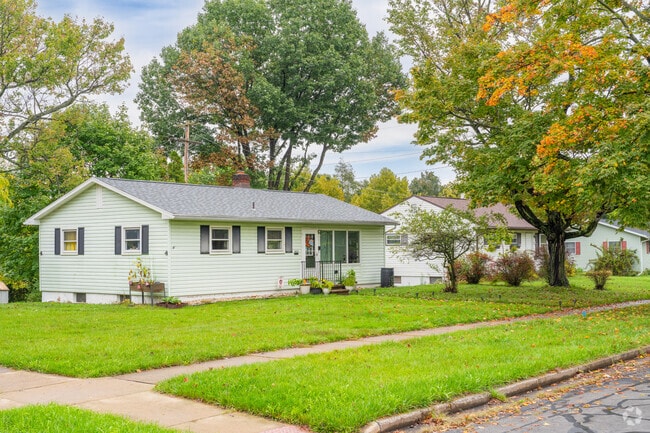 In Tusseyview, smaller families can find ranch homes with welcoming lawns near sidewalks.