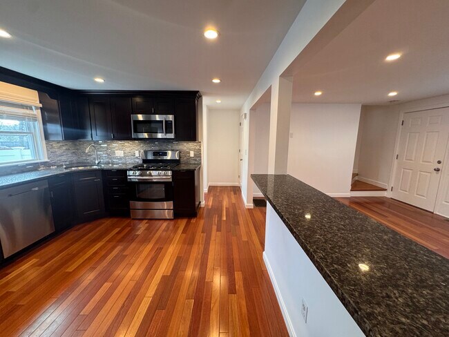 34 Braman St, Danvers, MA 01923 - photo 6