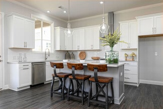 3999 Annsbury Ct, Lilburn, GA 30047