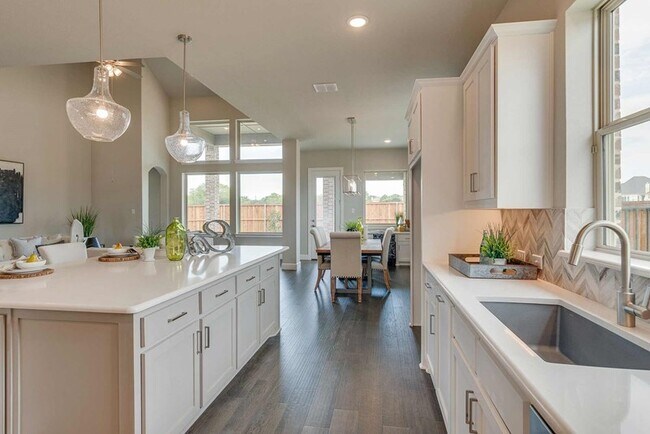 611 Long Trail unit 36485609, Mansfield, TX 76063 - photo 4